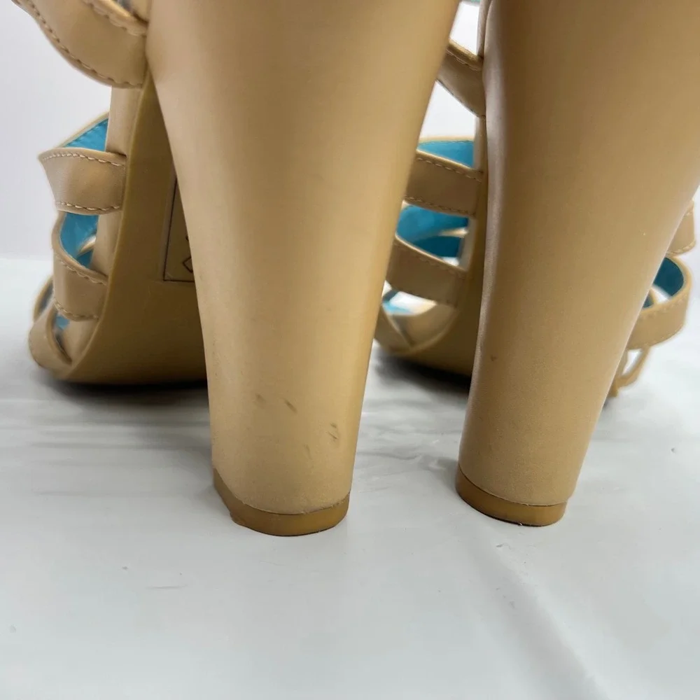 Promise Block Heel Sandals 8.5 Beige‎ Tan Strappy Gladiator Buckle
